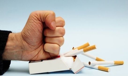 Arrêter de fumer évitera les douleurs dans les articulations des doigts